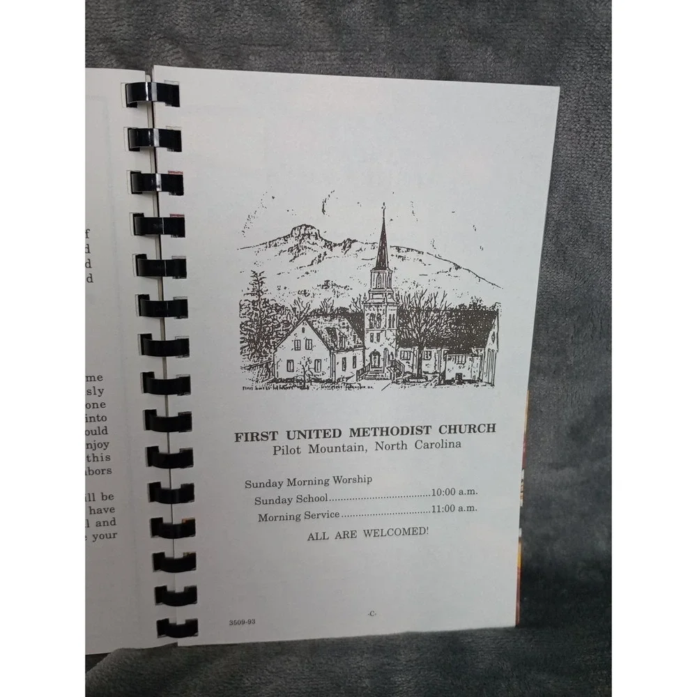 First United Methodist Women Church Pilot Mountain, North Carolina Cookbook 1993